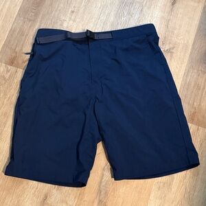 Nike SB Men's Navy Blue Belted Hybrid Shorts